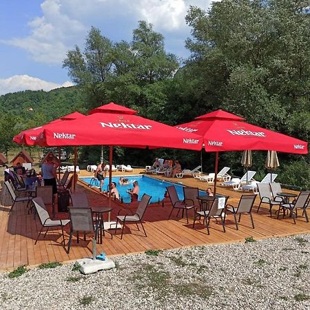 Hotel Camp Sutjeska Tjentiste Exterior foto